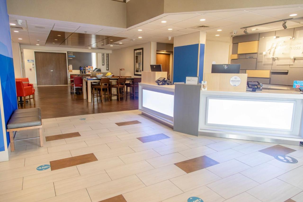 Holiday Inn Express Marshfield - Springfield Area By Ihg Exteriér fotografie
