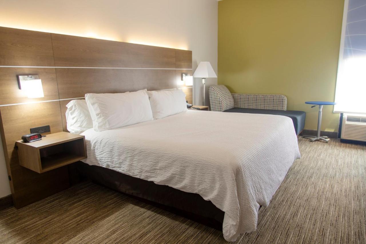 Holiday Inn Express Marshfield - Springfield Area By Ihg Exteriér fotografie