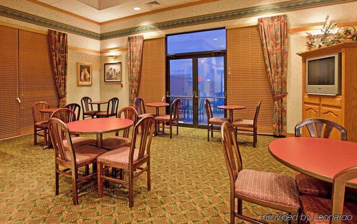 Holiday Inn Express Marshfield - Springfield Area By Ihg Restaurace fotografie